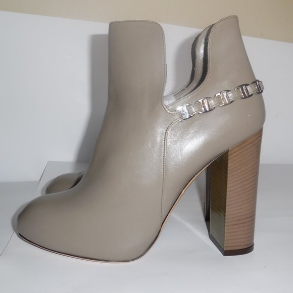 Salvatore Ferragamo Cut Out Ankle Maka Chain Boots - Picture 2 of 14